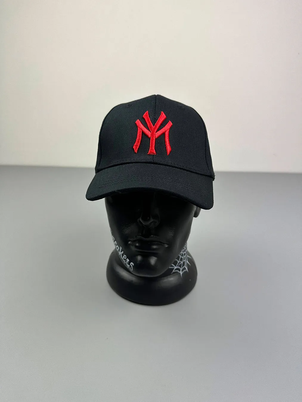 Noname Basebol red logo ny black