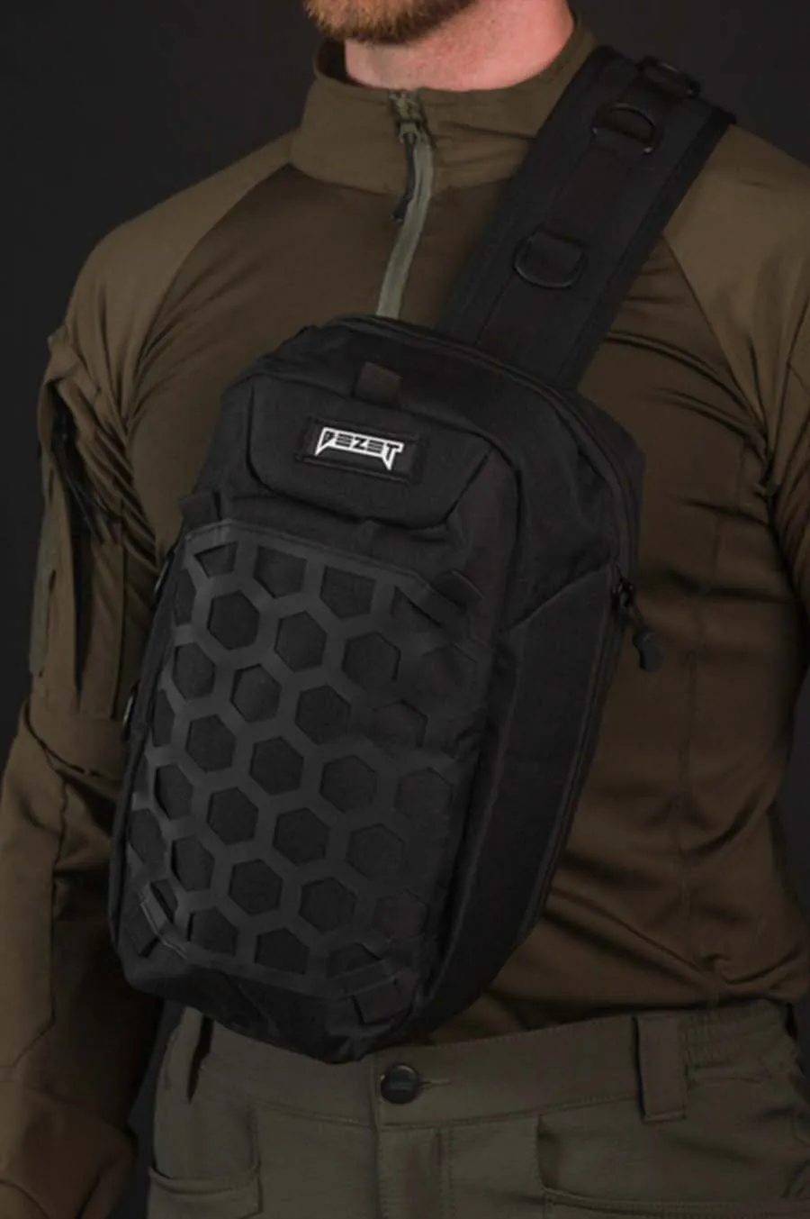 Messenger Bezet Armor Black
