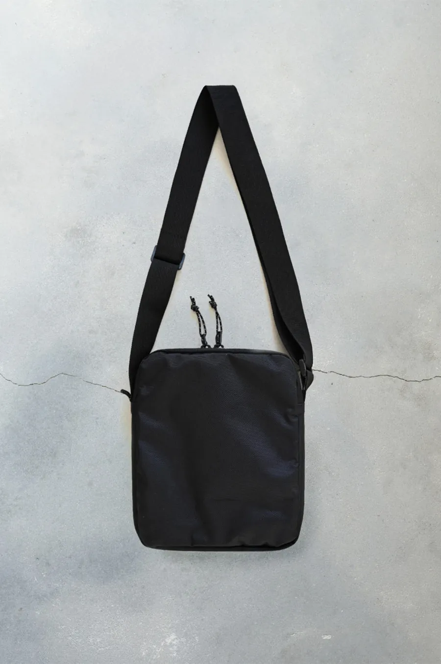 Messenger Gard Messenger Mini-4 | 1/22 Black