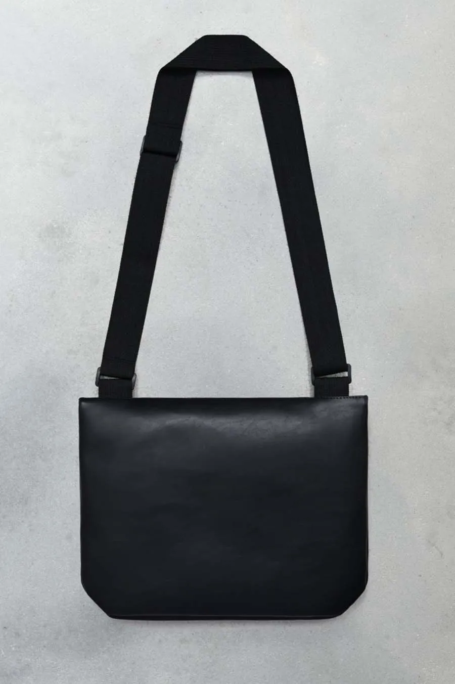 Mesenger Gard Bag over the shoulder Crossbody Stealth - 2 Casaul Mod | eco leather glossy pile 2/23 black