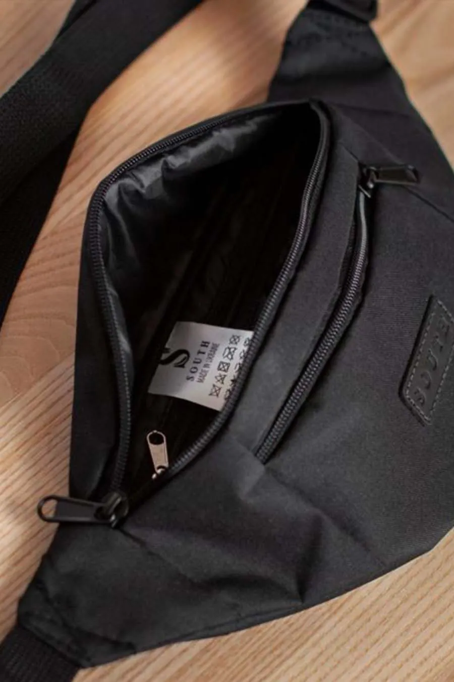 Belt bag SOUTH Classic black Black