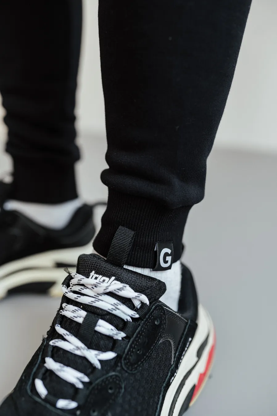 Sports pants GARAGE Simple New cut with nachos Black