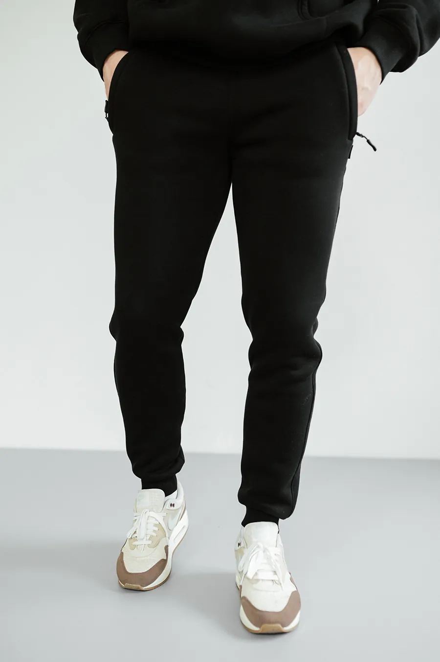 Sports pants GARAGE basic jogger Winter pocket lock with nachos Black