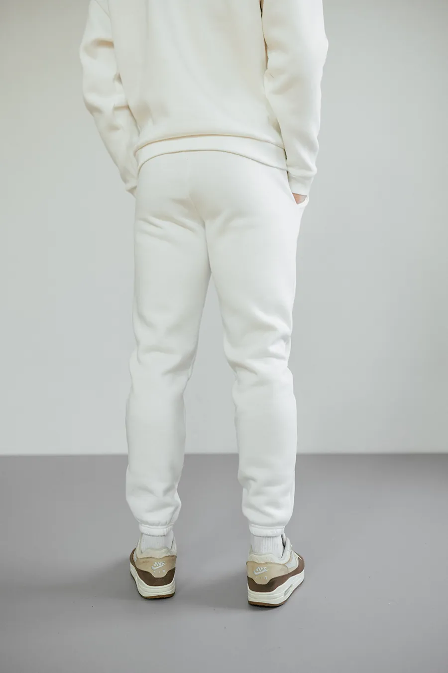 Sports pants GARAGE Oversize Essentials Style Basic with nachos Champagne