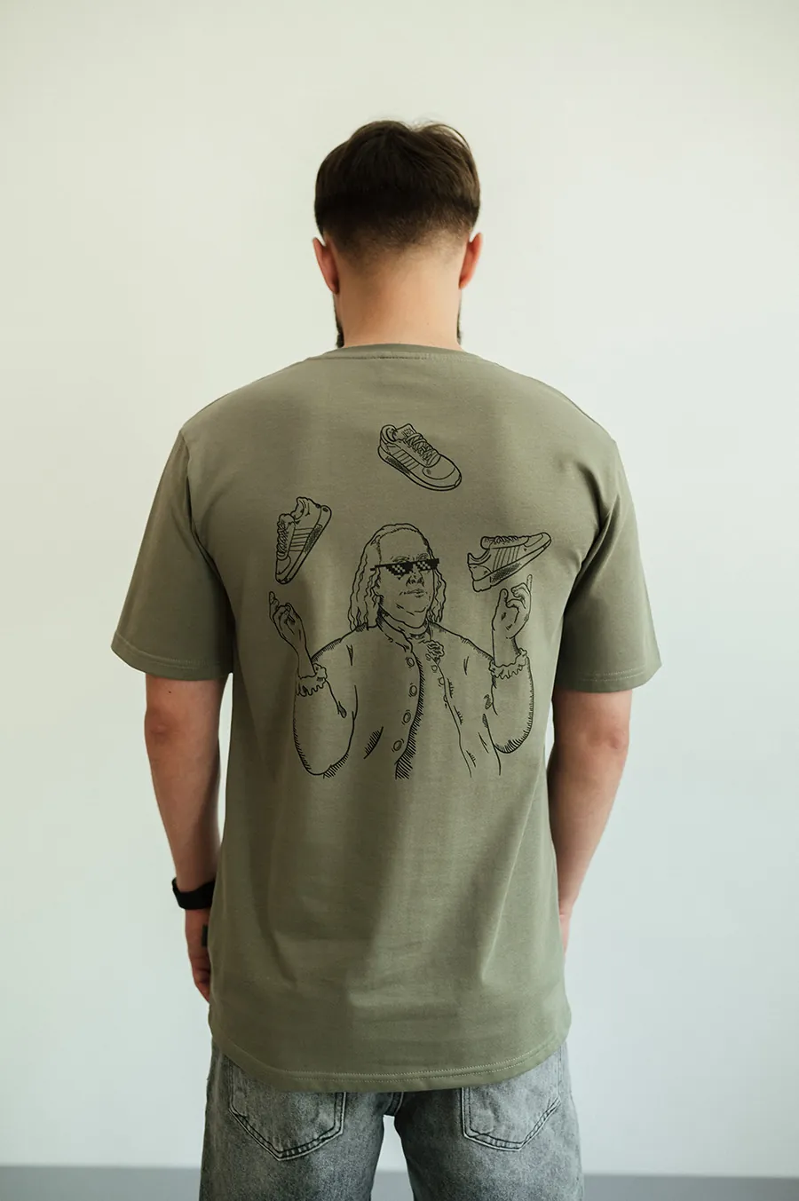 Футболка GARAGE Franklin shoes принт спина Св.Хакі