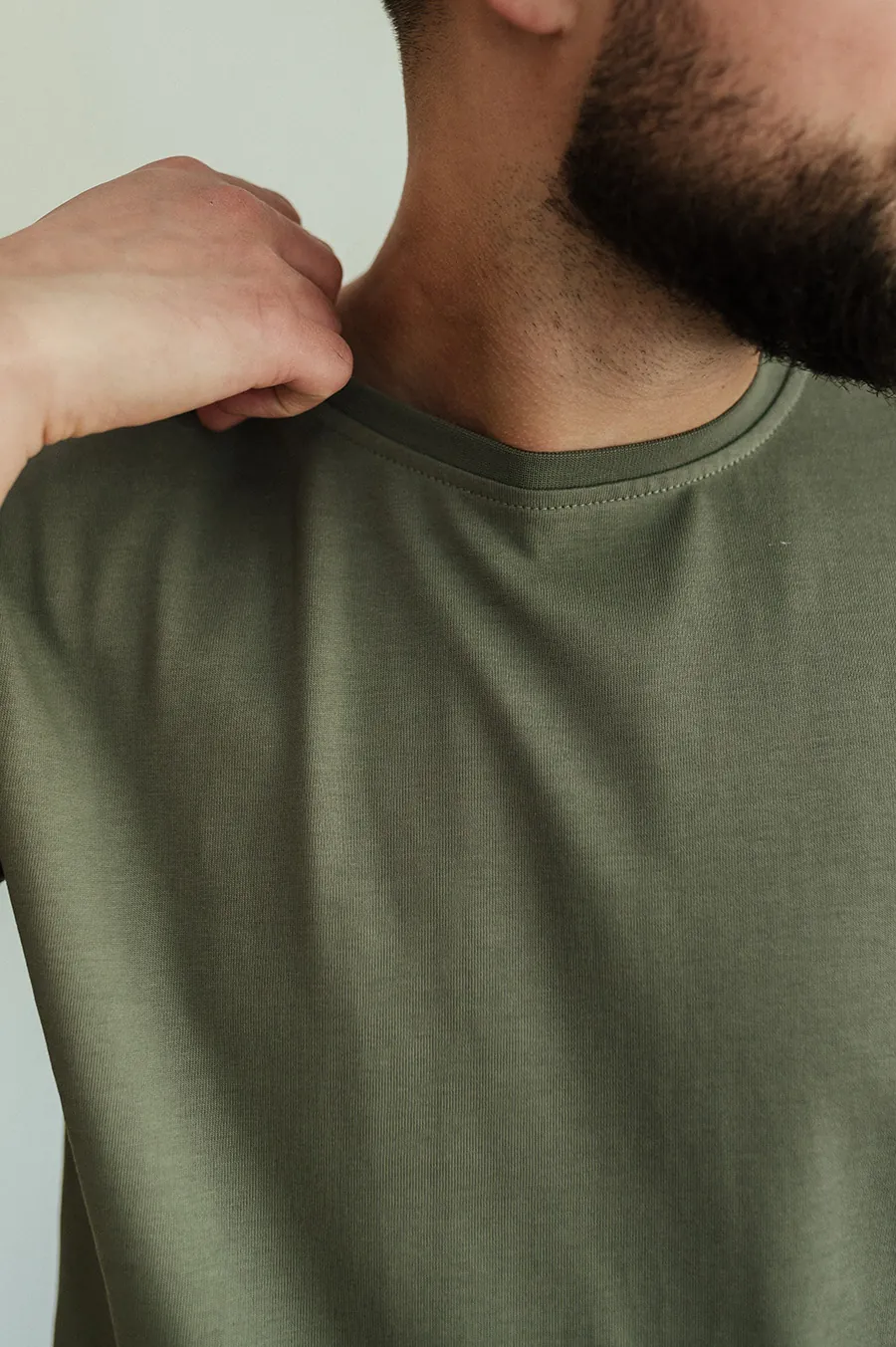 Футболка GARAGE Franklin shoes принт спина Св.Хакі