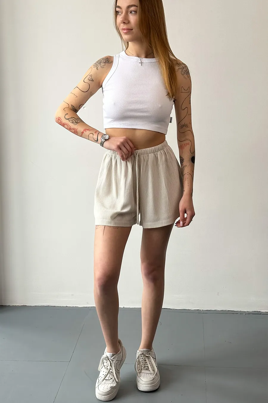 Shorts GARAGE Made of linen fabric Beige