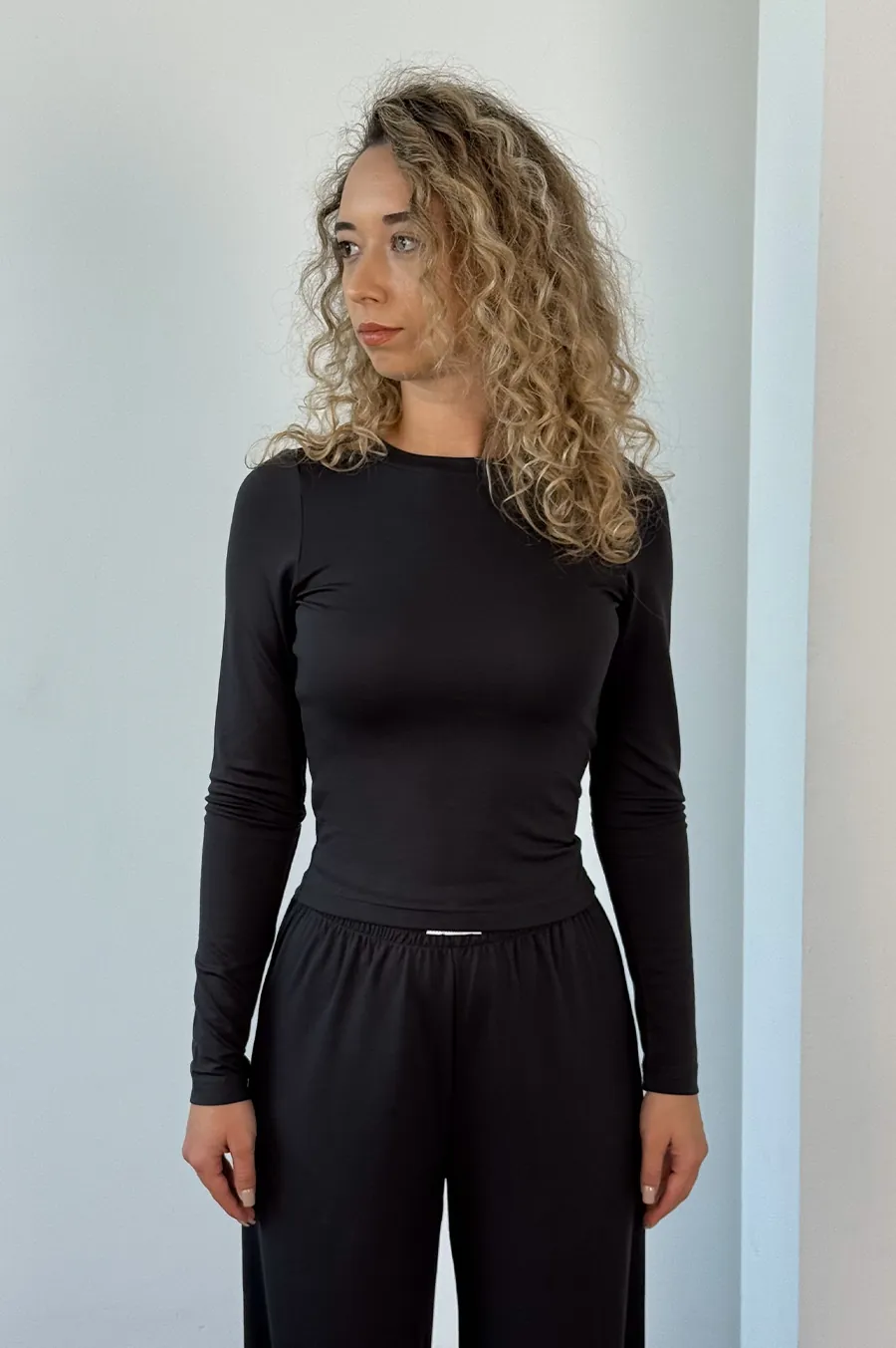 Top GARAGE long sleeve elongated Black