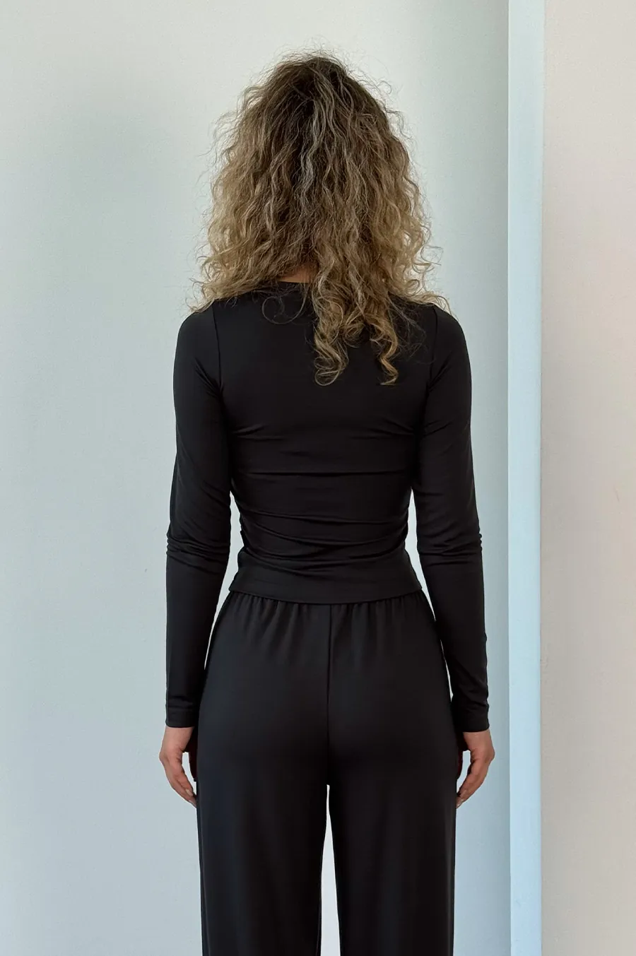 Top GARAGE long sleeve elongated Black