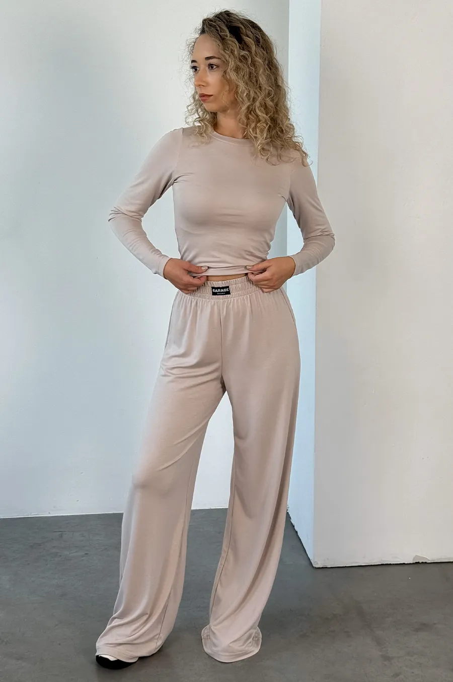 Top GARAGE with long sleeves, elongated Beton