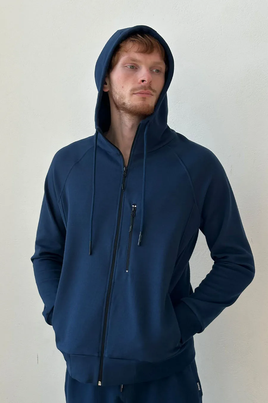 GARAGE zipp hoodie with a zippered pocket T. Siniiy