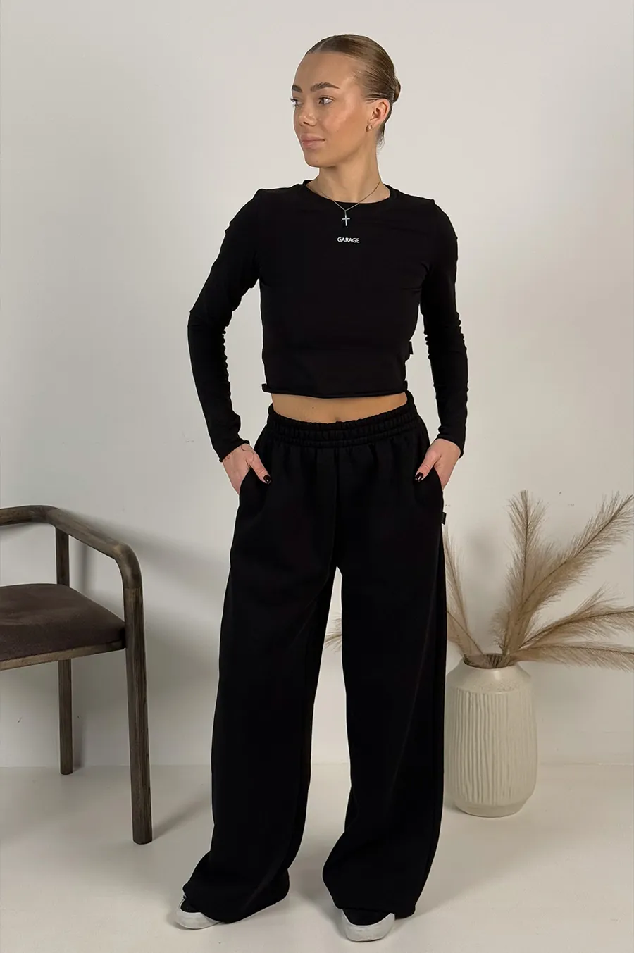 Pants GARAGE Baggy cut Black